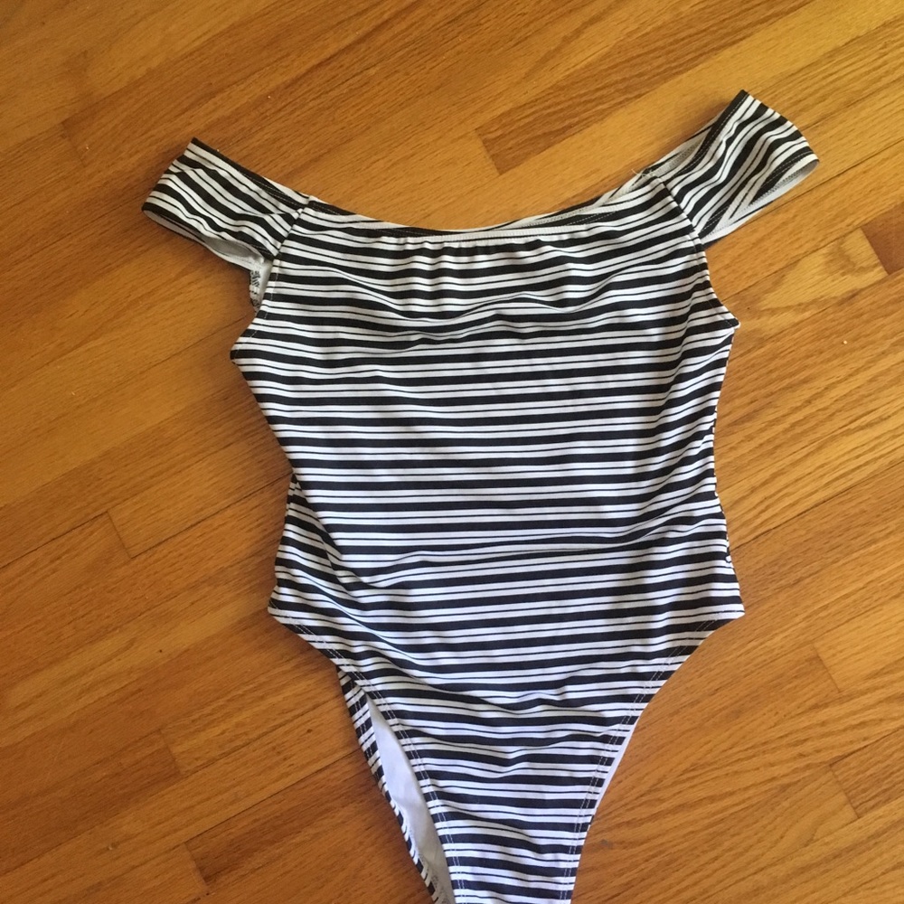 Motel Cindy off the shoulder One Piece Swimsuit